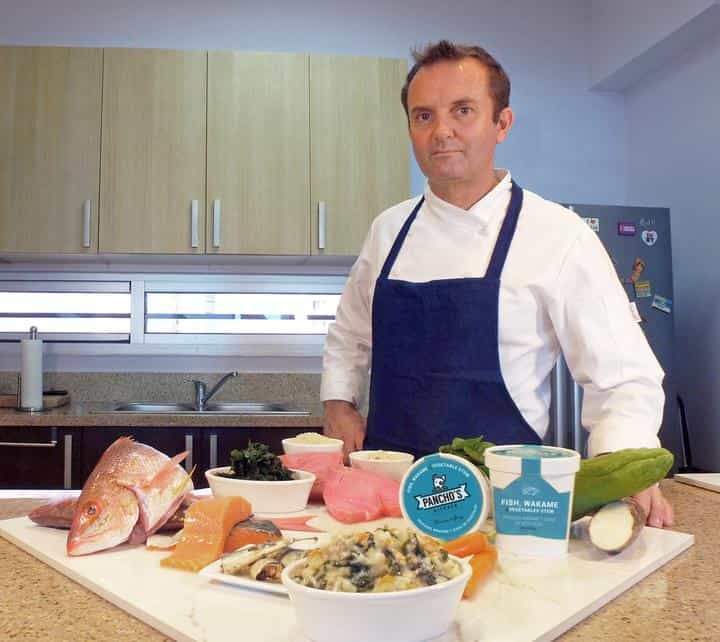 Nuestro chef SIMON FOWLER preparando la receta